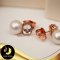 ต่างหูติดหูพลอยแท้ White Topaz ห้อยมุก Edison สีขาว (คละโทน) คละทรง (Semi-round) ขนาด 10-11 เกรด AA+ ตัวเรือนเงินแท้ 92.5 ชุบ Pink Gold ประดับพลอยแท้ White Topaz 3 ct. / E636