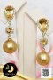 ต่างหูพลอย Citrine ทรงหยดน้ำจัมโบ้ คั่นตัวเรือนฝังพลอยหกเหลี่ยม ห้อยไข่มุก South Sea น้ำเค็มคัดเกรด สีทอง Deep Gold ทรงเกือบกลม-กลม ขนาด 11 mm เกรด AA+ ตัวเรือนต่างหู เงินแท้ 92.5 ชุบทอง ประดับพลอยแท้ Citrine 3 ct / 18.7.64