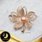 เข็มกลัดมุกใบเมเปิ้ล 2 ชั้น ตัวเรือนชุบ Pink Gold ประดับเพชร CZ  / V038