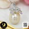 (ไม่รวมสร้อย) จี้ดอกอูมิโกะจิ๋ว ห้อยไข่มุก South Sea น้ำเค็มคัดเกรด สีทองอ่อน ทรงหยดน้ำ-ทรงบารอก ขนาด 8-9 mm เกรด AA+ ตัวเรือนเงินแท้ 92.5 ชุบทองคำขาว ประดับเพชร CZ / 11.7.64