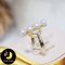 แหวนมุกไข่ปลาปรับไซส์ได้ มุกน้ำจืดคัดเกรด สีขาว 4 เม็ด ทรง Semi-round ขนาด 4.5-5 mm เกรด AAA ตัวเรือนเงินแท้ 92.5 ชุบทอง / C006