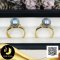 แหวนไข่มุกเม็ดเดี่ยว ฐานเปลประดับพลอยแท้ White Topaz ไข่มุกตาฮิติ น้ำเค็มคัดเกรด สีเทา ทรงเกือบกลม ขนาด 9 mm เกรด AA+ ตัวเรือนแหวนเรียบ ฐานรองไข่มุกทรงเปล เงินแท้ 92.5 ชุบทอง ประดับพลอยแท้ White Topaz 0.2 ct. / 4.7.64