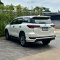 TOYOTA FORTUNER 2.4 V ปี60