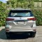 TOYOTA FORTUNER 2.4 V ปี59