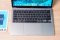 Macbook Air 13 (2020) M1 Ram8 SSD256 จอ13.3 ความชัดระดับ2k ตัวเครื่องสวยอุปกรณ์แท้ครบกล่อง รีเซ็ตพร้อมใช้งาน เพียง 19,990.-