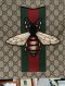 Gucci GG SUPREME BEE ZIP POUCH BAG