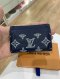 Louis Vuitton CARD HOLDER NEVY MICROCHIP