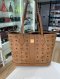 MCM REVERSIBLE LIZ SHOPPER SMALL 2025