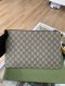 Gucci CLUTCH GG SUPREME 2023