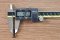 น็อตหัวจมกลมดำ #10-24 x 3/4" (เบอร์ 10 เกลียว 24 ยาว 3/4") วัดความโตเป็นมิลได้ 4.8x19 mm