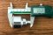 ถ้วยอัดจารบีแบบหมุน เกลียวนอก 1/4" BSP ความโตถ้วย 1.1/2" (37.7 mm)