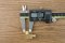 ข้อต่องอ 90° ทองเหลือง (เกลียวนอก x ตาไก่เสียบสาย) M10x1.0 x 6 mm