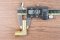 ข้อต่องอ 90°ทองเหลือง (เกลียวนอก x หางไหล) 1/2"x10 mm