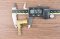ข้อต่องอ 90°ทองเหลือง (เกลียวนอก x หางไหล) 1/2"x8 mm