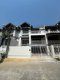 Quick sale!!! 3-story townhouse in Soi Ratchada 32, area size 31.4 sq m, completely renovated. Good location, project only 1.5 km from the main Ratchadaphisek Road, suitable for a home office. or reside