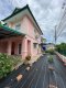 边角房！！ 2 层联排别墅Pruksa Village 24 Suwinthawong，房子干净通风，旁边有一个花园区，面积 37 平方哇。