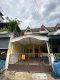已售，联排别墅出售，Pracha Uthit 61，在 Thung Khru Plaza Market 61 后面，状况非常好。 做一个全新的房子