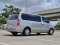 hyundai h1 deluxe 2011 สีเทา รถฮุนไดมือสอง