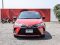 Toyota Yaris 1.2 อี สีแดง สปอร์ต พรีเมี่ยมกียร์ออโต้