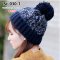 [พร้อมส่ง] [Sc-030-1] หมวกไหมพรมผู้หญิงสีน้ำเงินลายถัก มีจุกปอมที่หัว  ด้านในซับขนกันหนาว ผ้าหนานุ่ม