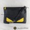 Fendi (ดำเหลือง) 7VA470 A8V9 F0R2A Medium Messenger East/West Cuoio