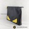Fendi (ดำเหลือง) 7VA470 A8V9 F0R2A Medium Messenger East/West Cuoio