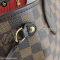 Louis Vuitton	Neverfull Damier Pm