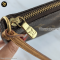 Louis Vuitton Pochette Monogram แบรนด์เนมมือสอง