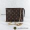 Louis Vuitton	Toiletry Pouch Monogram M47544	 ปี2020