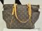 Louis Vuitton Totally Monogram Size Pm กระเป๋าทรง Shopping Bag ที่มีช่องข้างกระเป๋า ใ้งานง่าย สภาพดีค่า