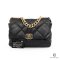 PAC CHANEL FLAP 19 30_ BLACK CALF GHW