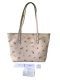 กระเป๋า COACH TOTE WITH DAISY BUNDLE PRINT