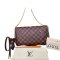 กระเป๋าขึ้นไหล่ Loius Vuitton