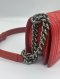สวยสะกดทุกสายตา! Chanel Boy Bag