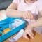 Melissa & Doug Boo-Boos & Bandages Reusable Play Set รุ่น 50167 ชุดคุณหมอ ทำแผล พลาสเตอร์ ของเล่นปฐมพยาบาล พร้อมกล่องเก็บ