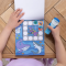 Melissa & Doug Sticker WOW! Activity Pad & Sticker Stamper Shark รุ่น 50318 สมุดกิจกรรม ตัวปั้มสติ๊กเกอร์ WOW! ตีมปลาฉลาม พร้อมสติ๊กเกอร์ 300 ดวง
