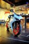 ducati panigale v2 ซื้อขายรถมือสองดูคาติ ราคาถูก v4s ของแต่งรถ ท่อเทอมิ อาคาโพวิค termignoni akrapovic ท้ายสั้น brembo กันล้มหน้า เครื่องกลาง หลัง