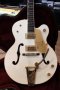 Gretsch G6136T White Falcon 2011 (3.8kg)