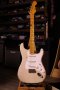 Fender Eric Johnson Signature Blonde White 2007 Custom relic (3.4kg)